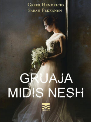 Gruaja midis nesh